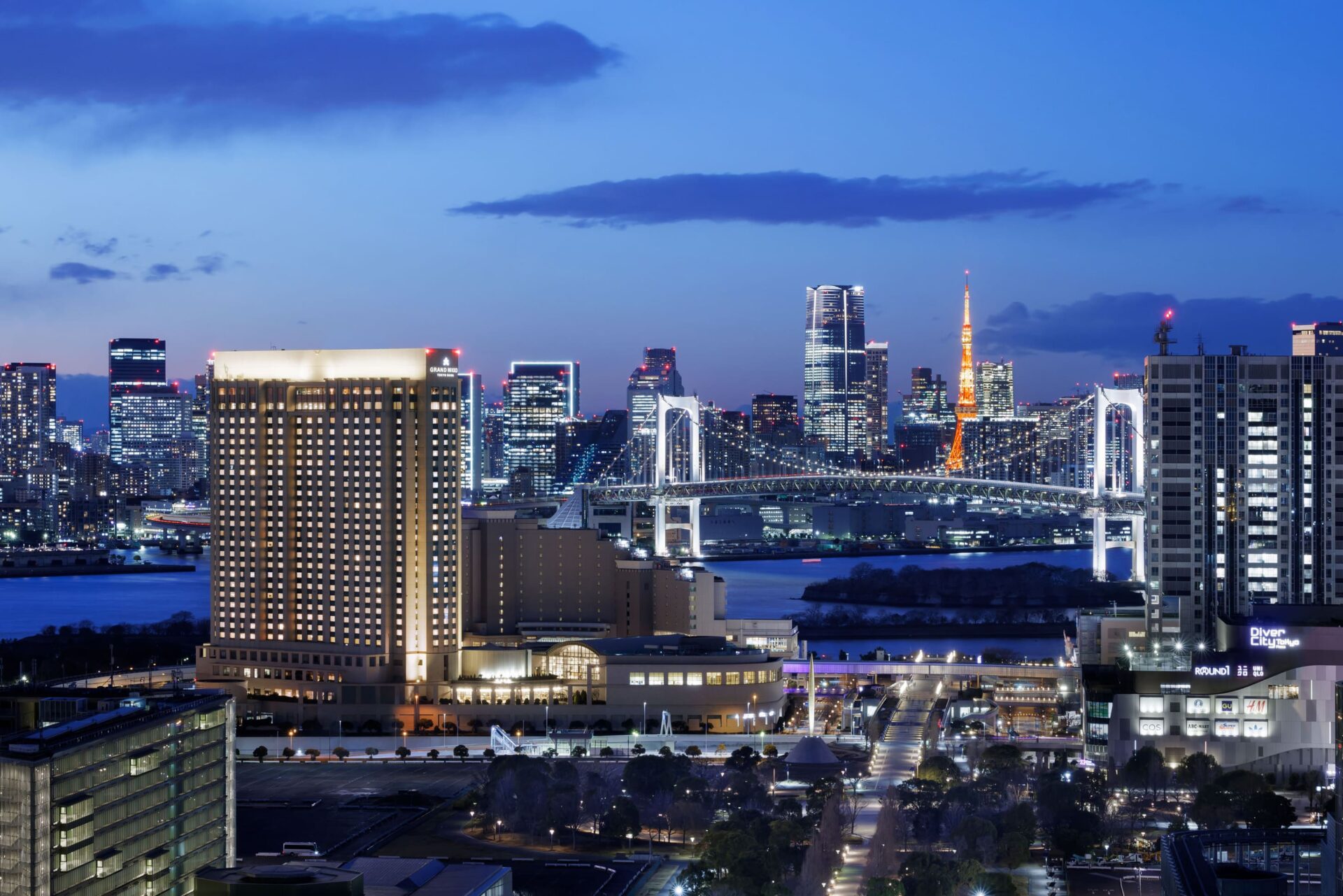 シャンソン化粧品、最高峰スキンケア「ルタン」シリーズ ホテル