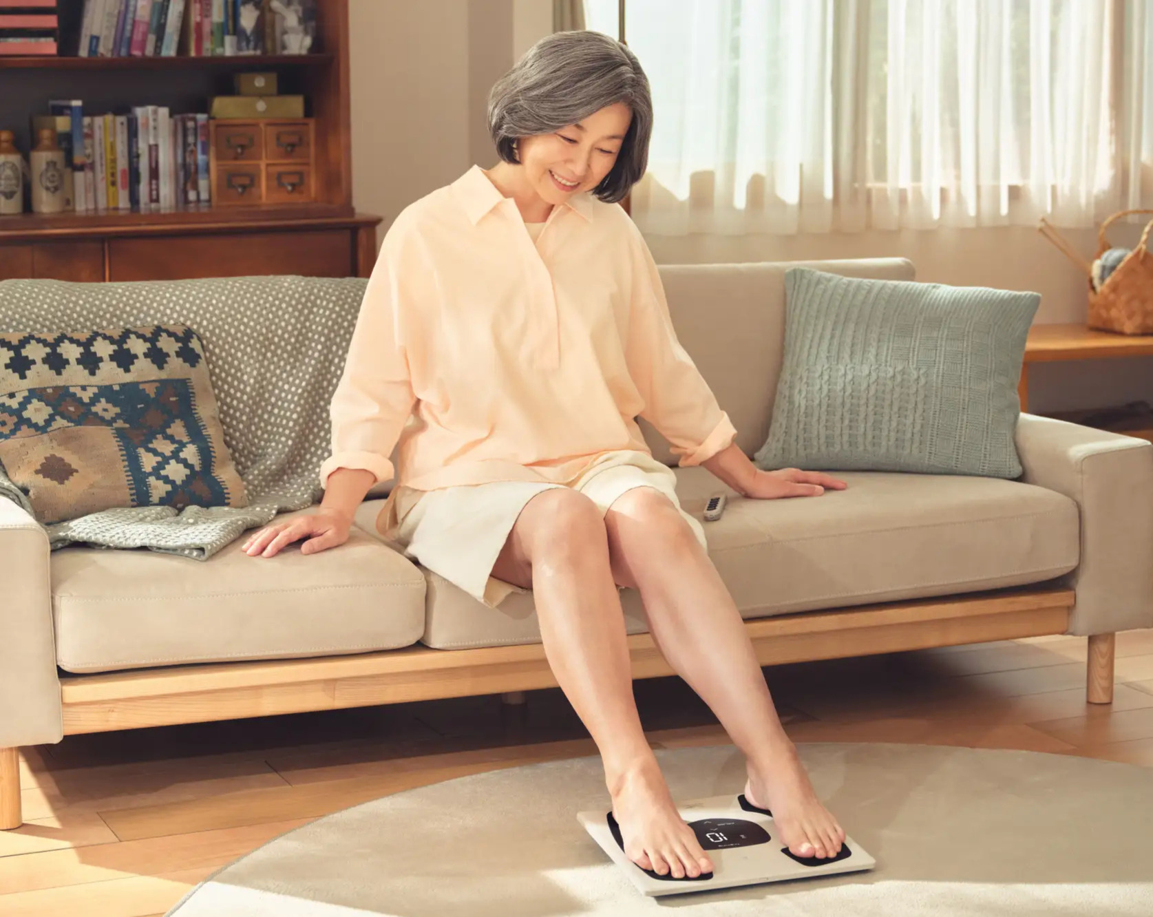 MTG、足裏鍛える新モデル「Foot Fit 3 Compact」 中尾ミエさん起用