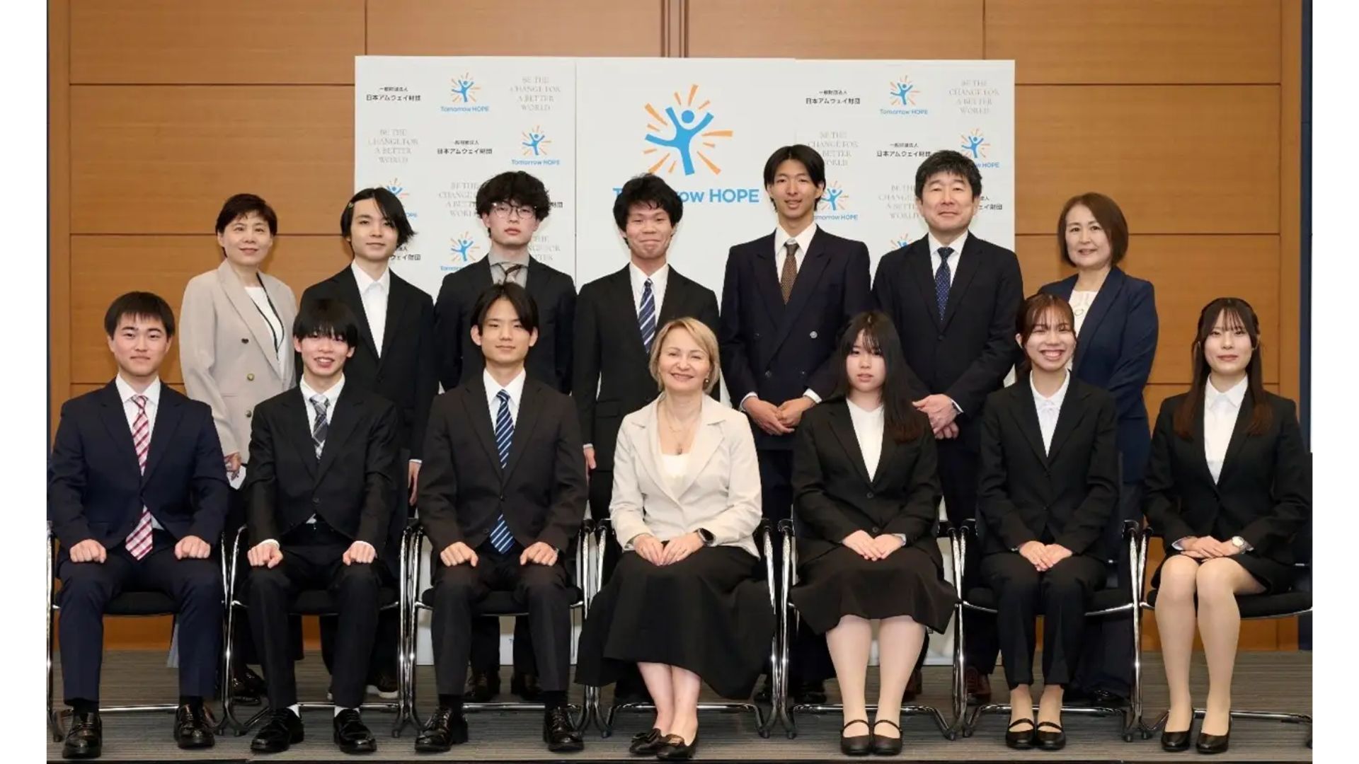 日本アムウェイ、「Tomorrow HOPE」第四期奨学生認定式 子どもの貧困 